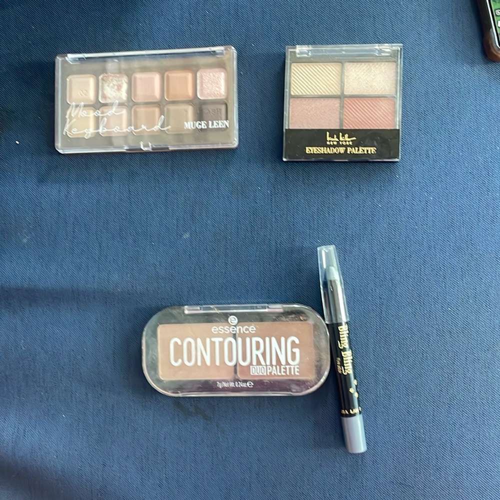 Multiple makeup set